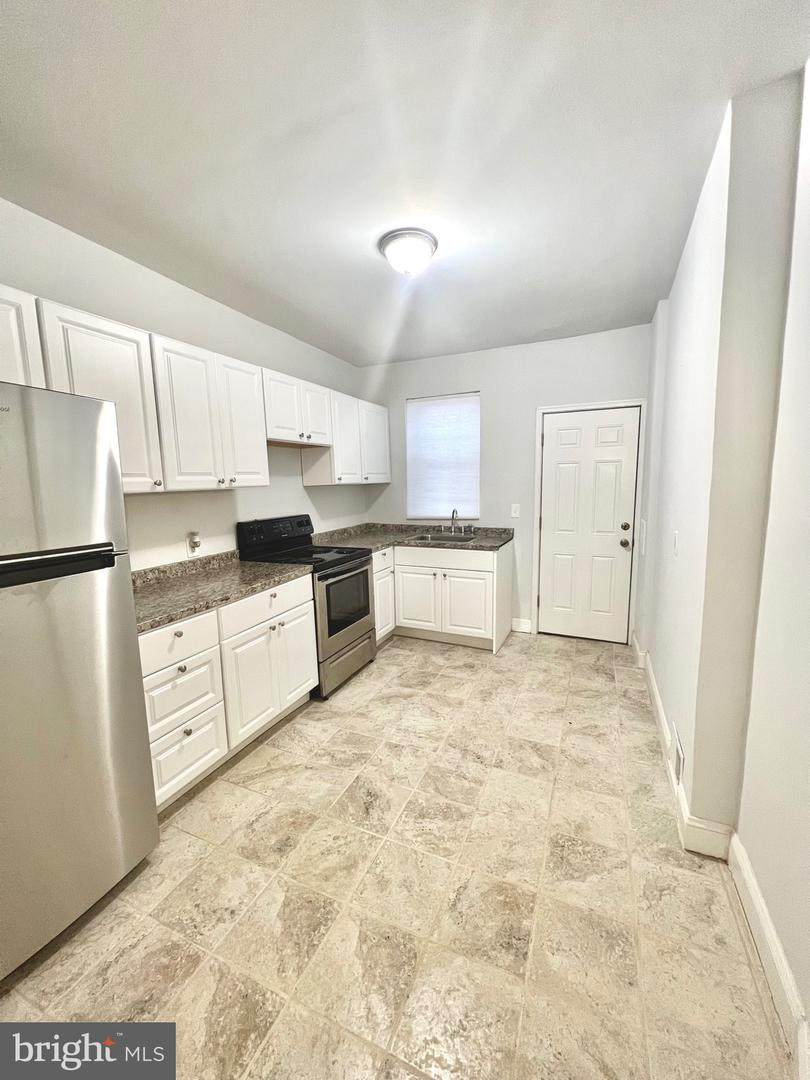 1606 Washington Street - Photo 1