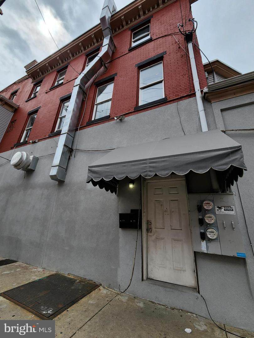 1442 17TH Street - Photo 1