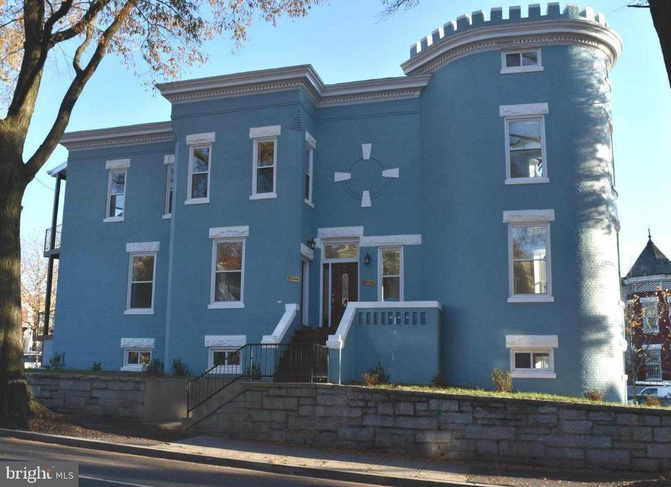 45 Rhode Island Avenue - Photo 1