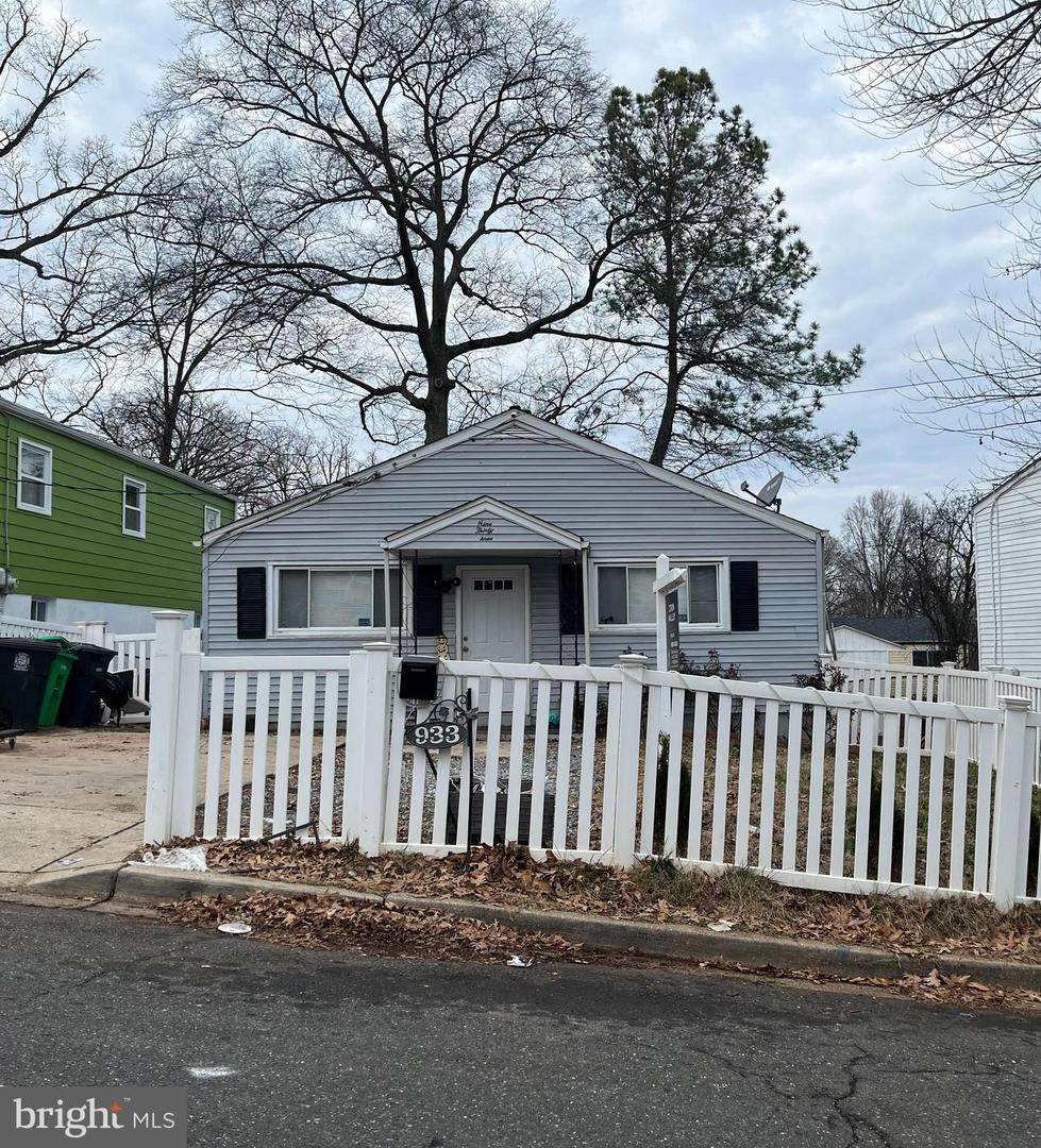 933 Clovis Avenue - Photo 1