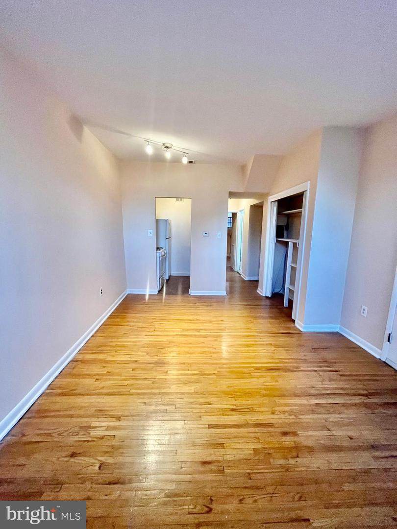 508 7TH Street - Photo 1