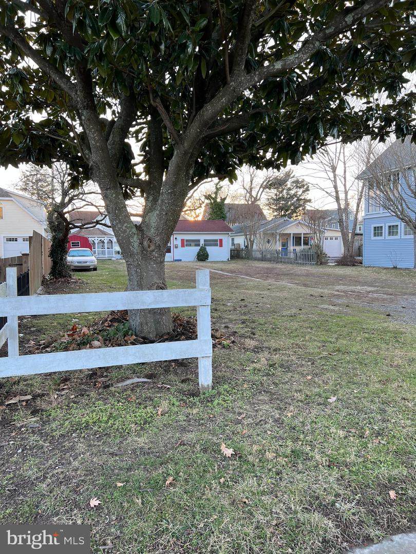 118 Manila Avenue - Photo 1