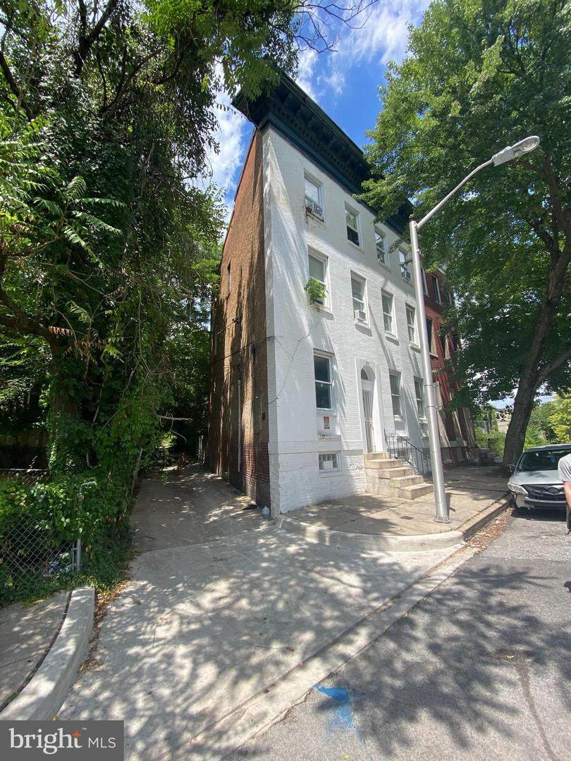 812 Lanvale Street - Photo 1