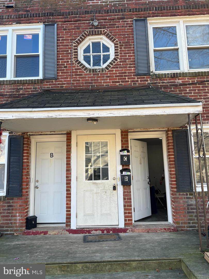 321 Morris Avenue - Photo 1