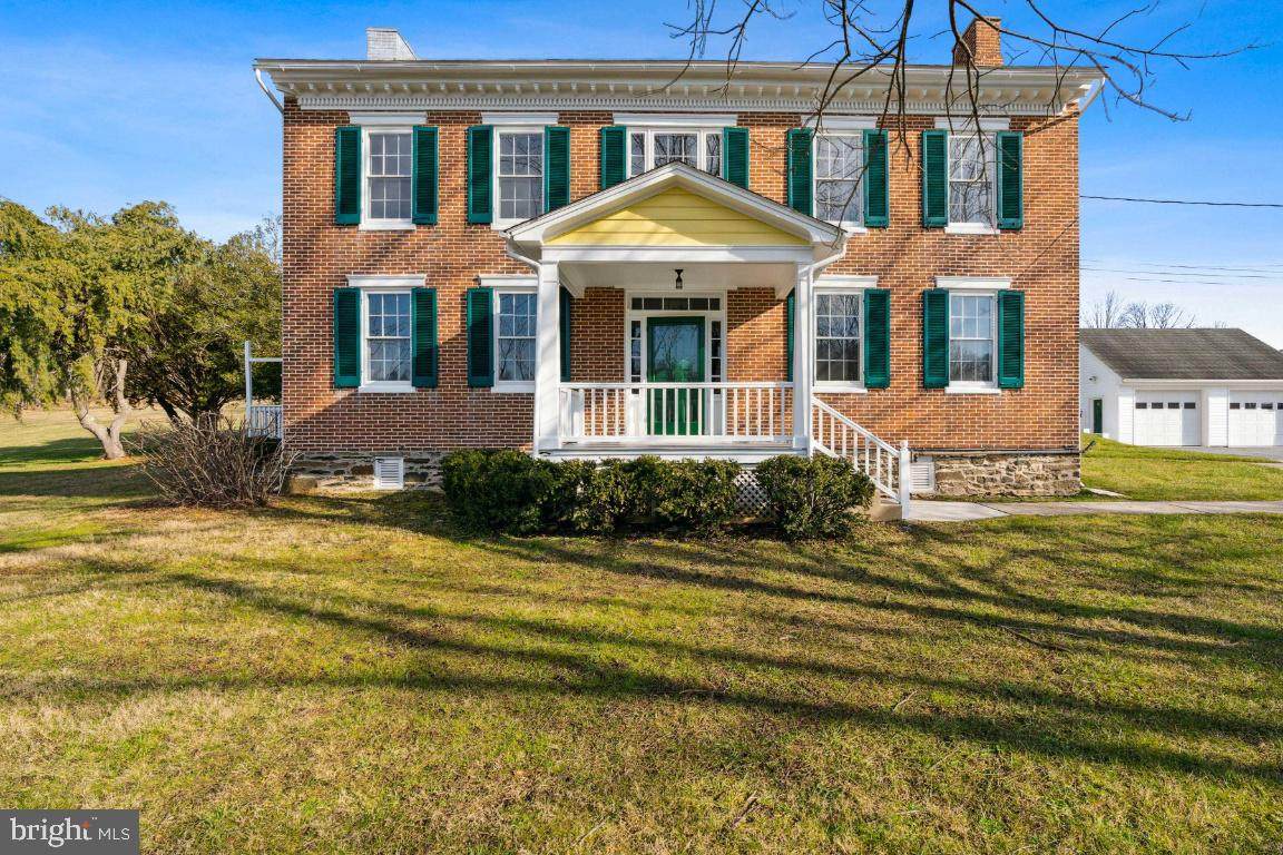 15615 Falls Road - Photo 1