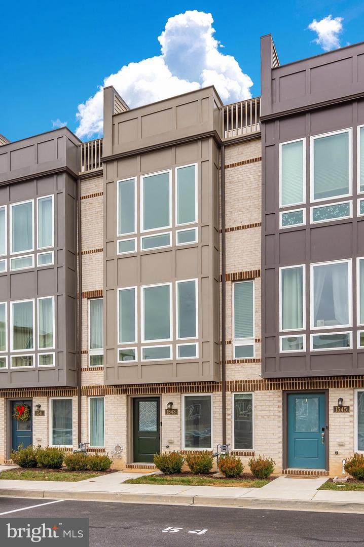 1543 Holland Park Lane - Photo 1