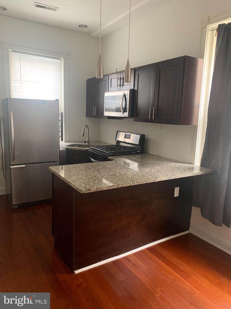 1633 Girard Avenue - Photo 1