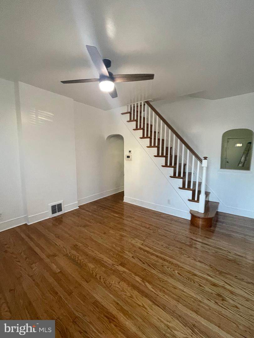 918 Seltzer Street - Photo 1