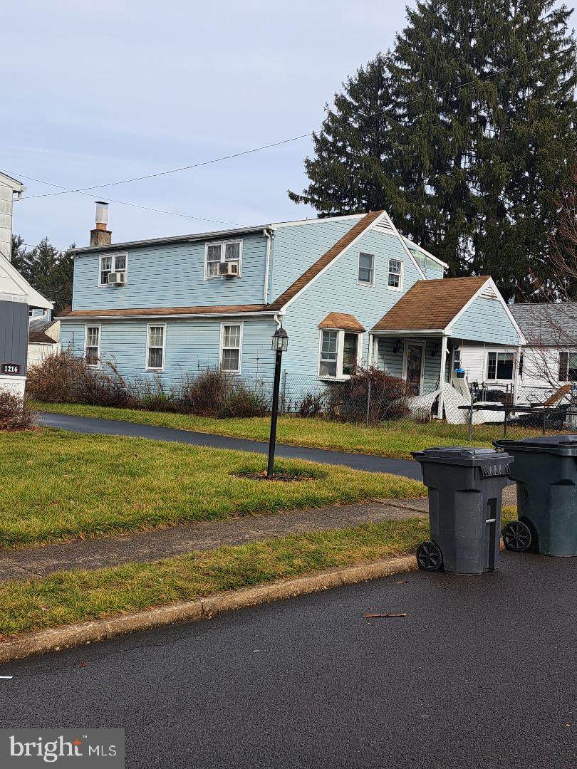 1220 Westmont Avenue - Photo 1