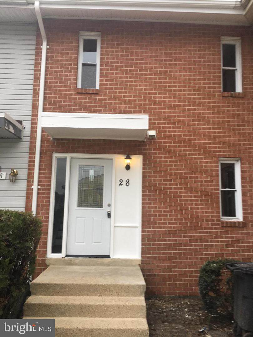 28 Daimler Drive - Photo 1
