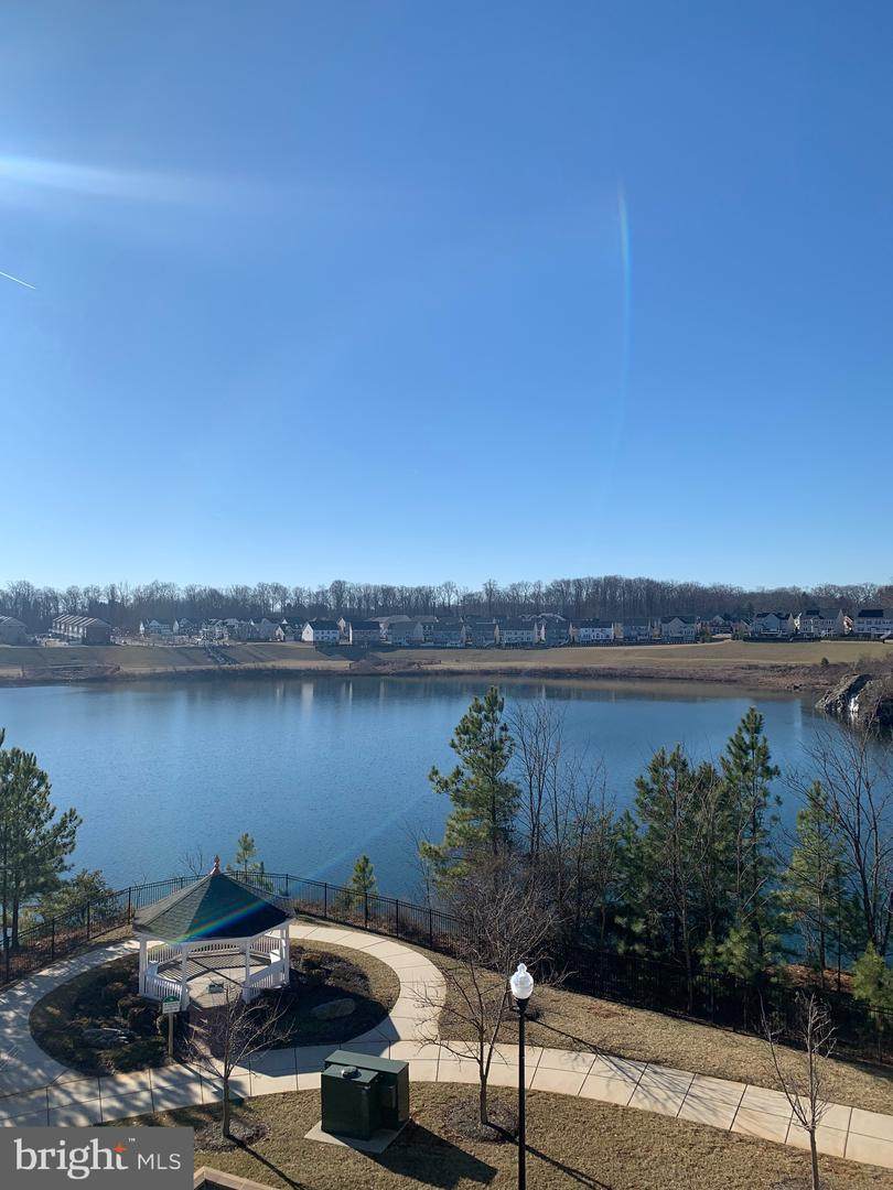 605 Quarry View Court - Photo 1