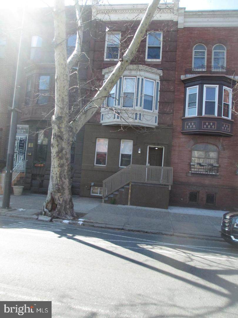 1838 Broad Street - Photo 1