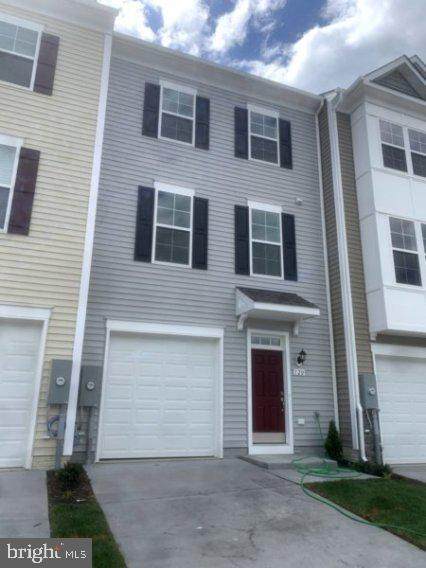 120 Metcalf Terrace - Photo 1