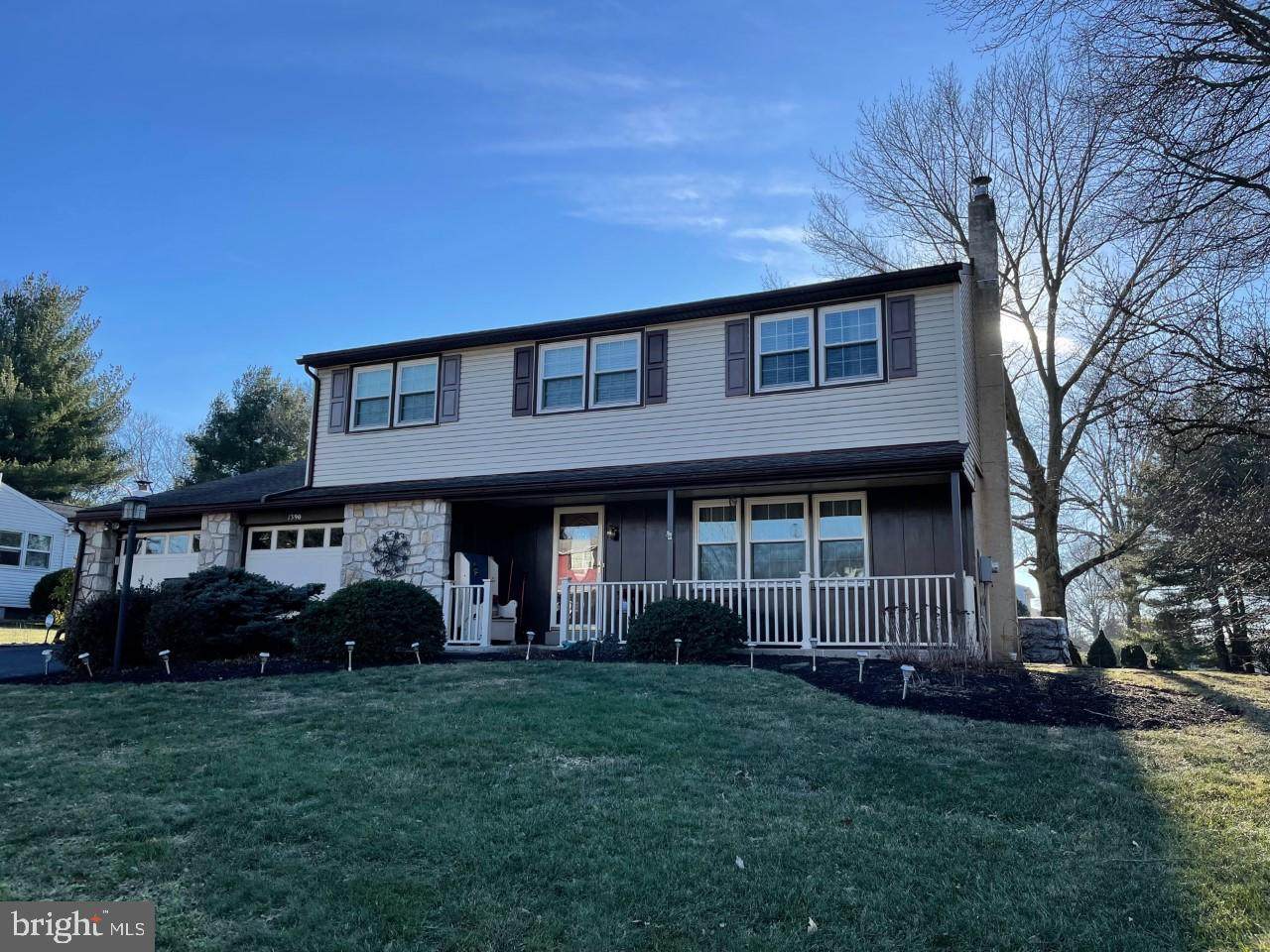 1390 Pickwick Lane - Photo 1