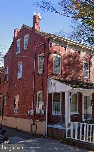 74 Hudson Street - Photo 1