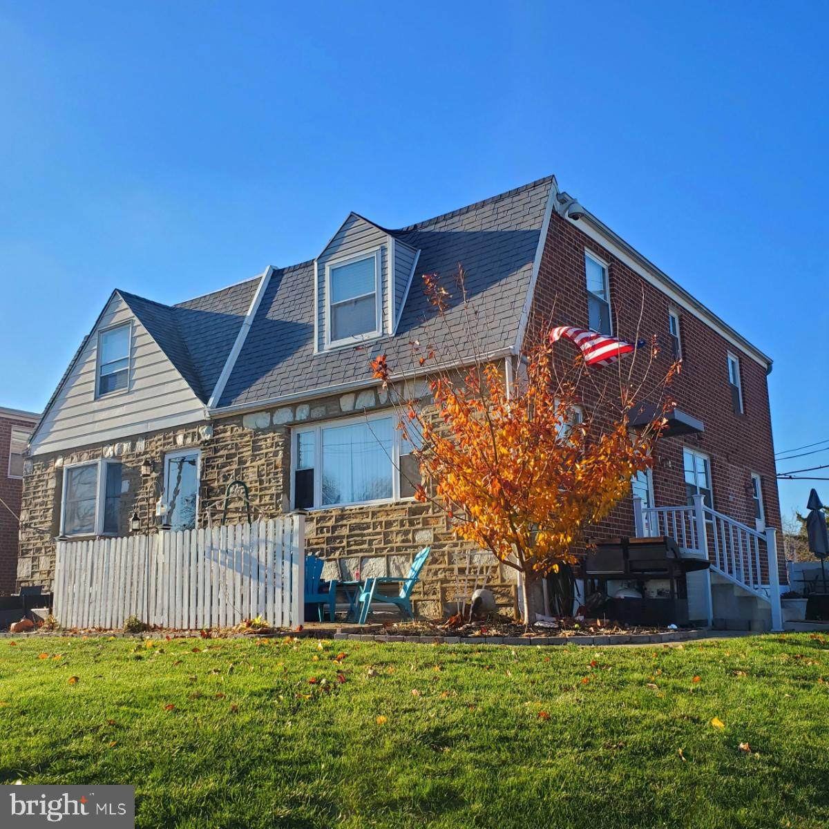 9256 Outlook Avenue - Photo 1