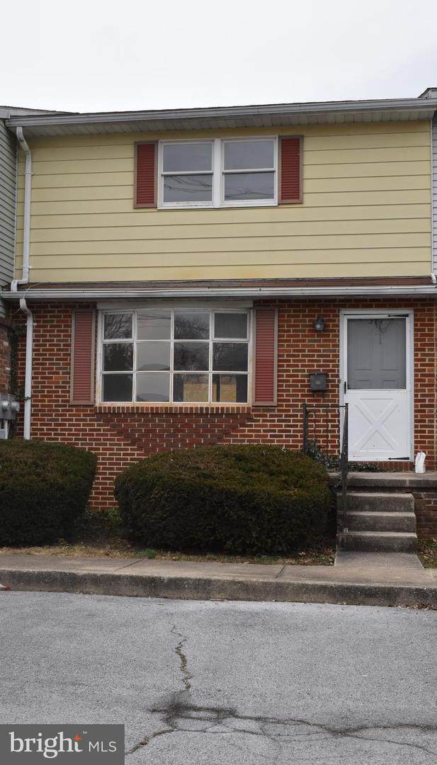 371 Washington Street - Photo 1