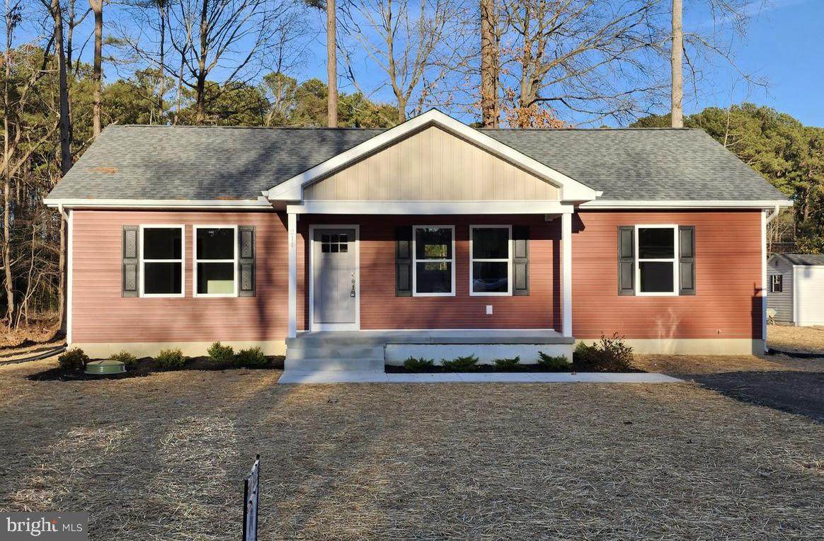 211 Erica Drive - Photo 1