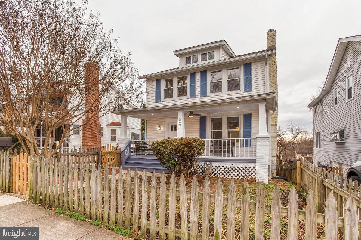 4027 Ingraham Street - Photo 1