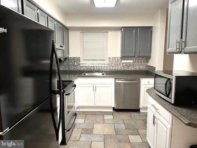 9945 Grapewood Court - Photo 1