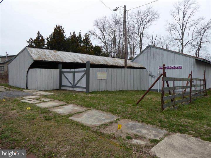 1901 North Avenue - Photo 1