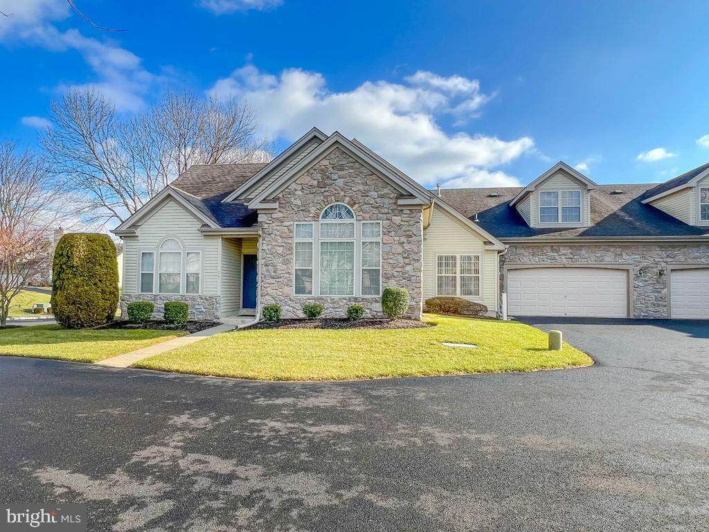 15 Legacy Oaks Drive - Photo 1
