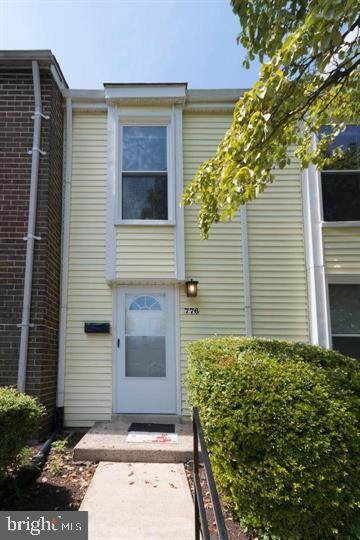 776 Side Drive - Photo 1