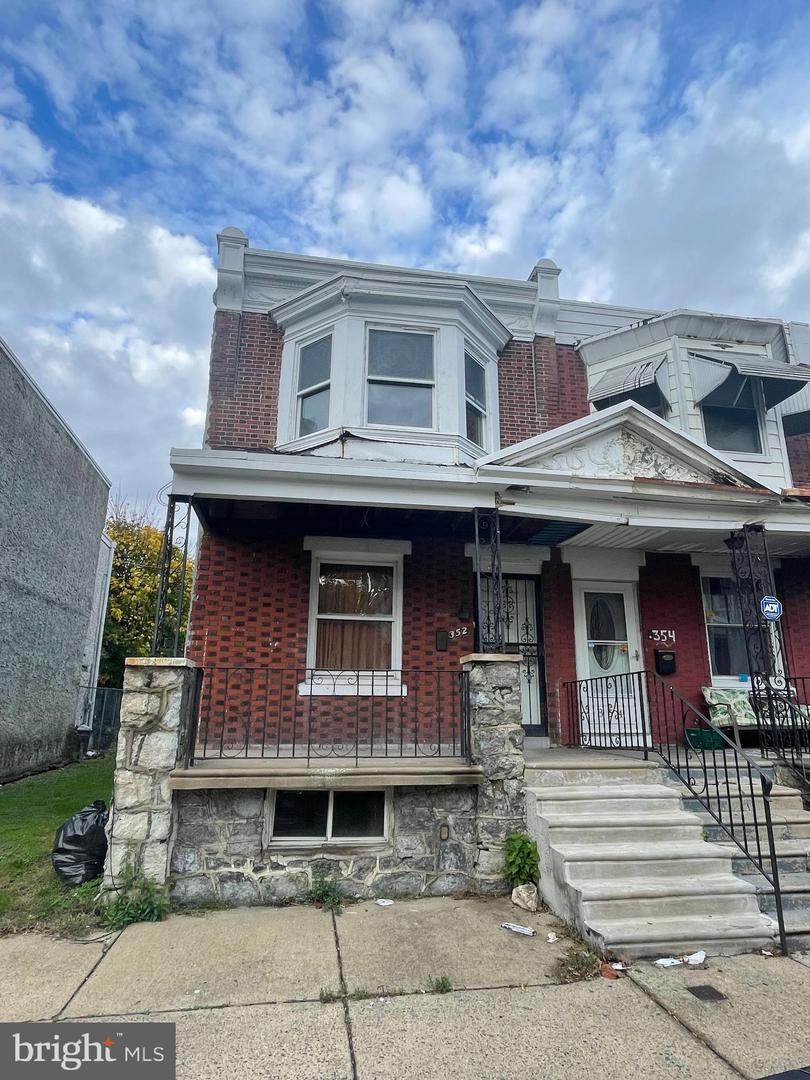352 Robinson Street - Photo 1