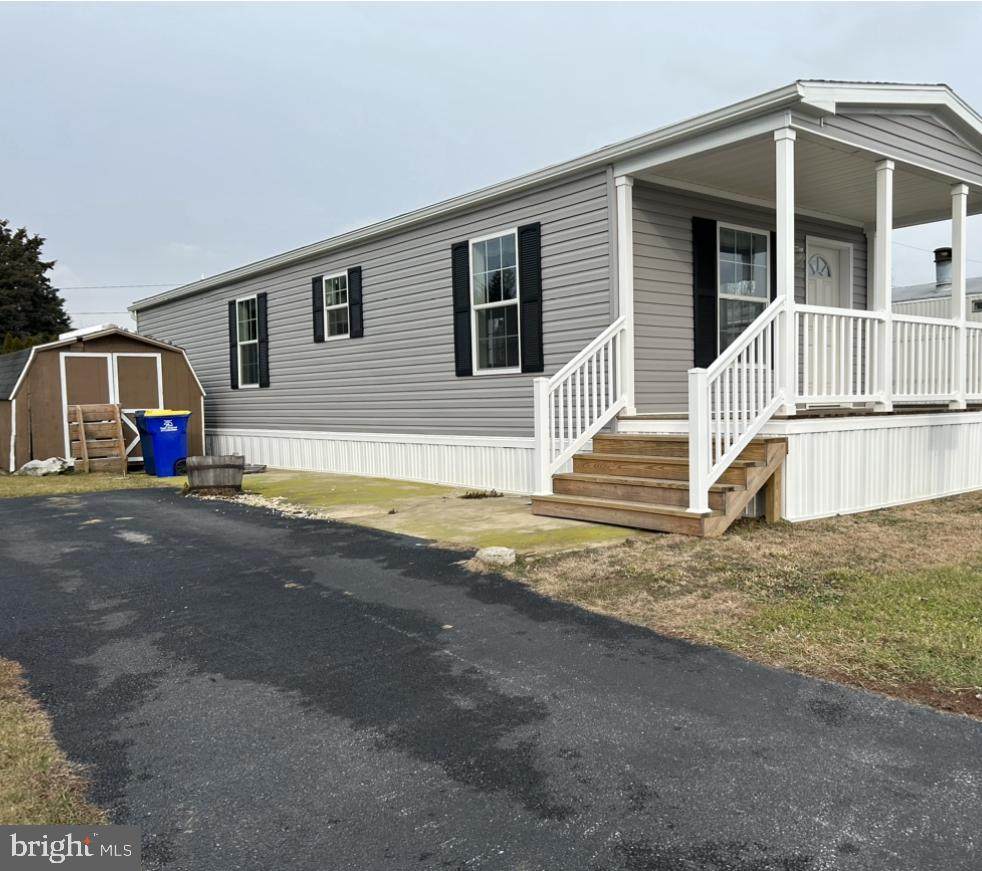 463 Brendon Drive - Photo 1