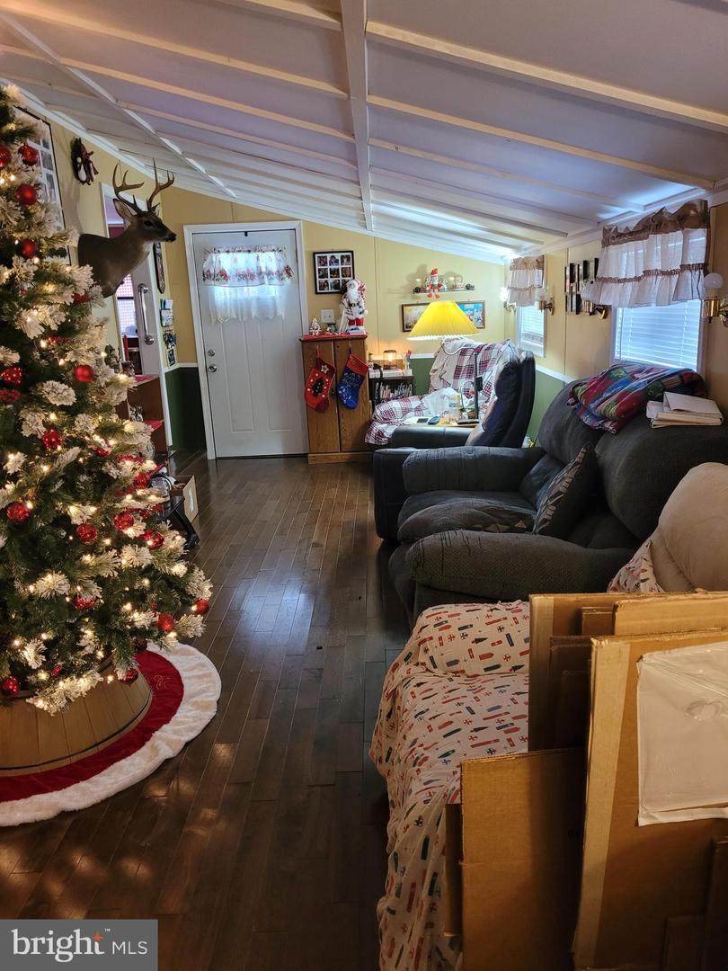 41 Helena Lane - Photo 1
