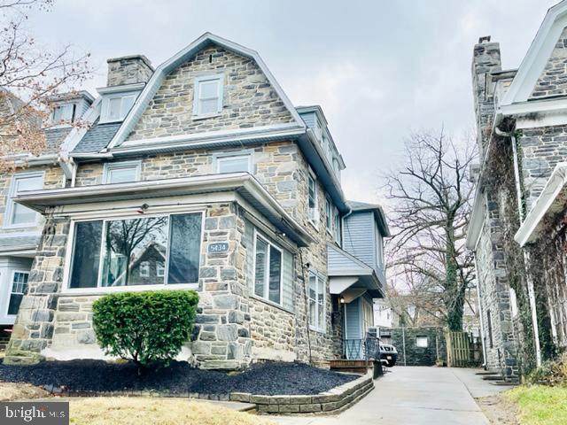 5434 Woodbine Avenue - Photo 1
