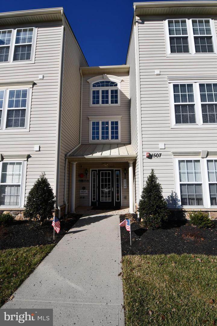 1507 Moore Street - Photo 1