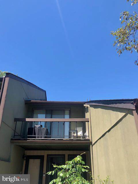 9 Darien - Photo 1