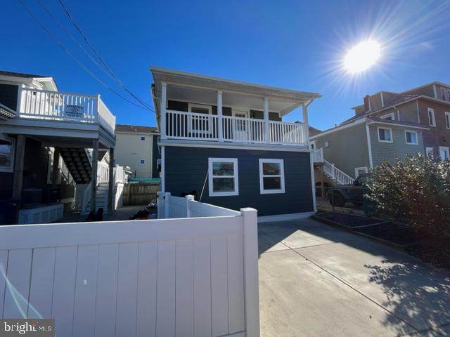 100 Poplar Avenue - Photo 1