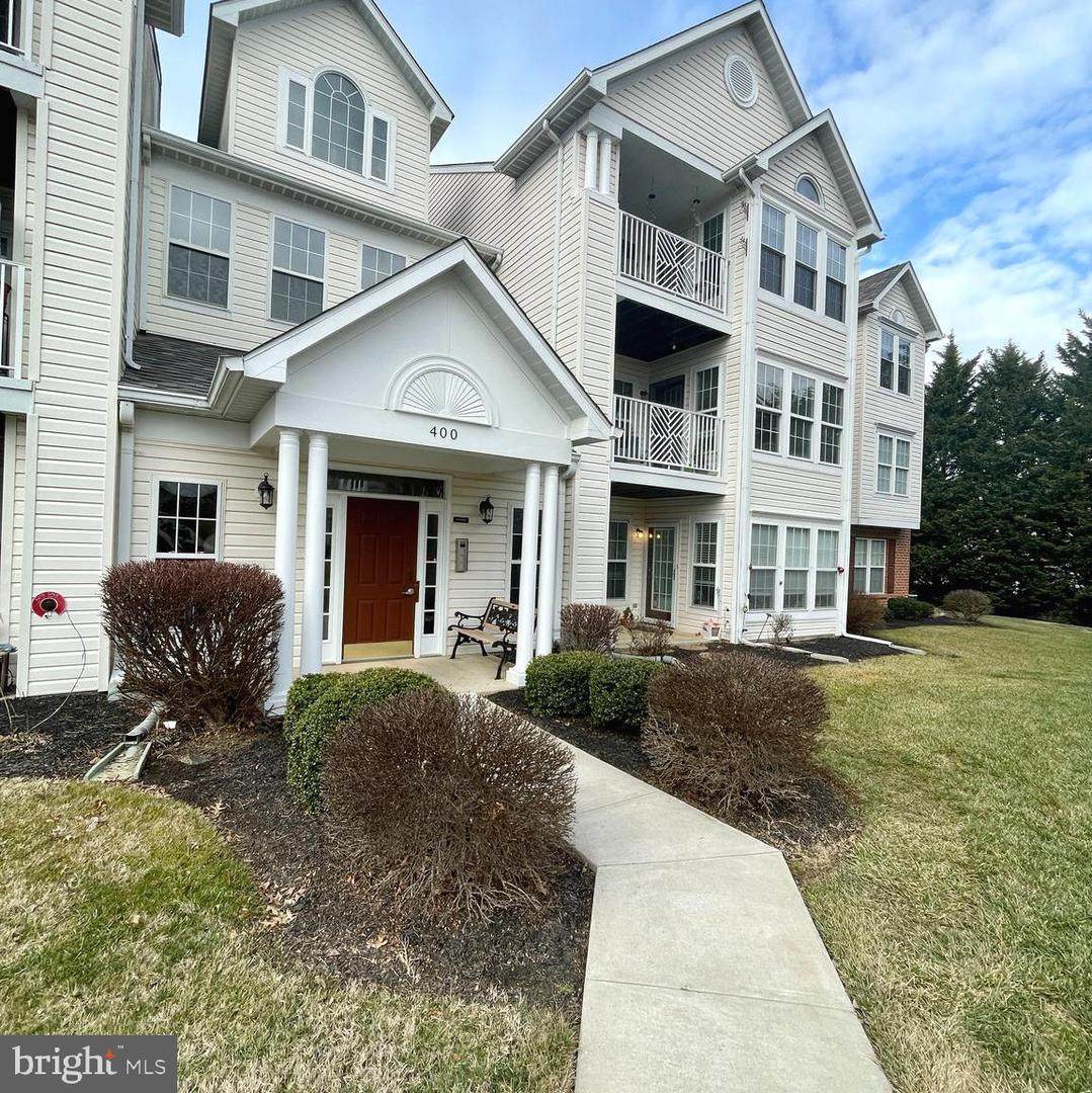 400-J Hazelnut Court - Photo 1