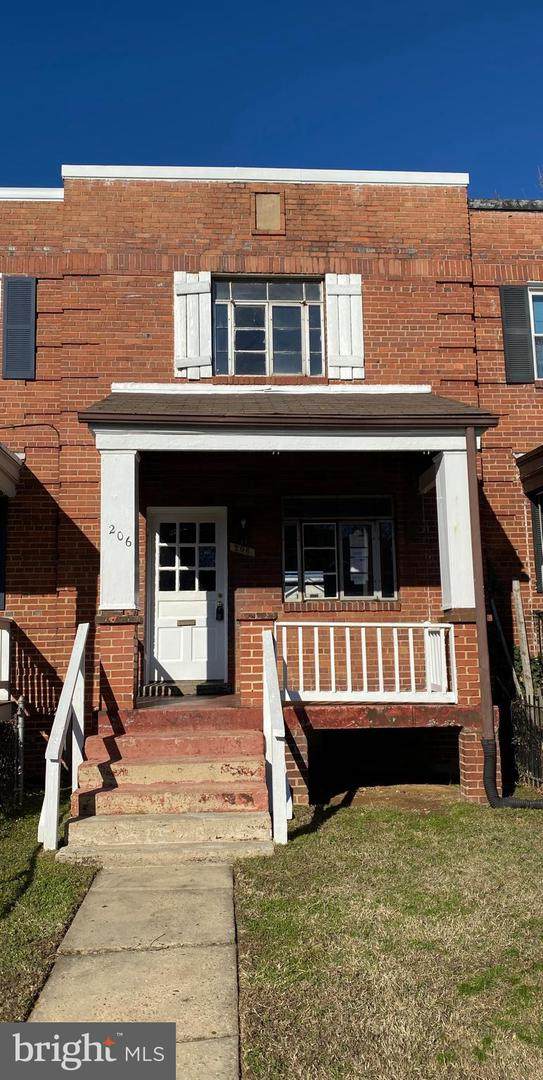 206 Lynhaven Drive - Photo 1