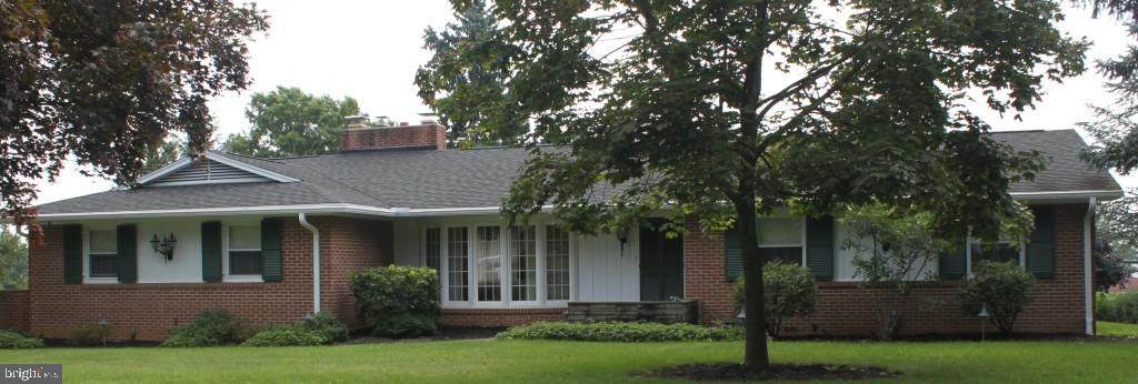 120 Dixie Drive - Photo 1