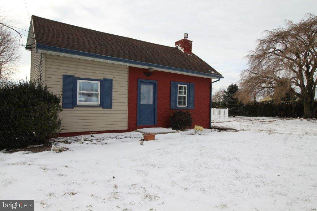 4595 White Oak Road - Photo 1