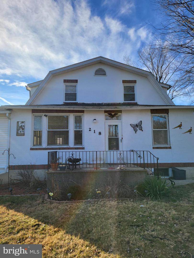 218 Perkasie Avenue - Photo 1