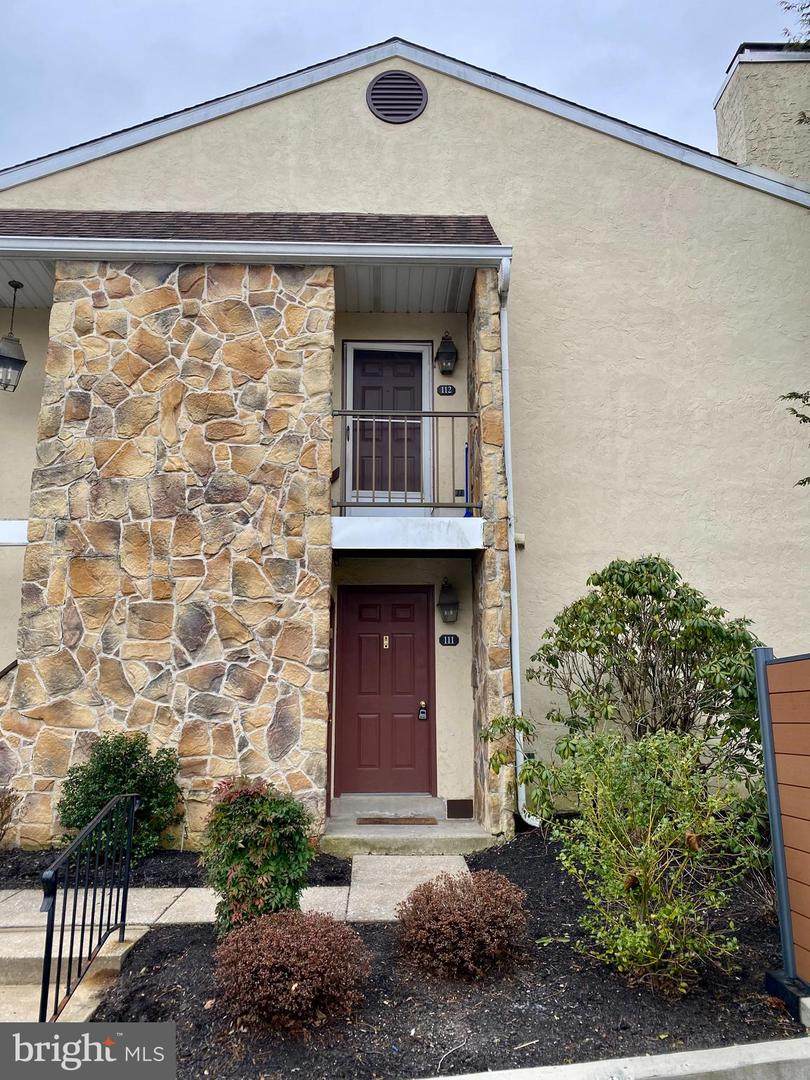 111 Valley Stream Circle - Photo 1