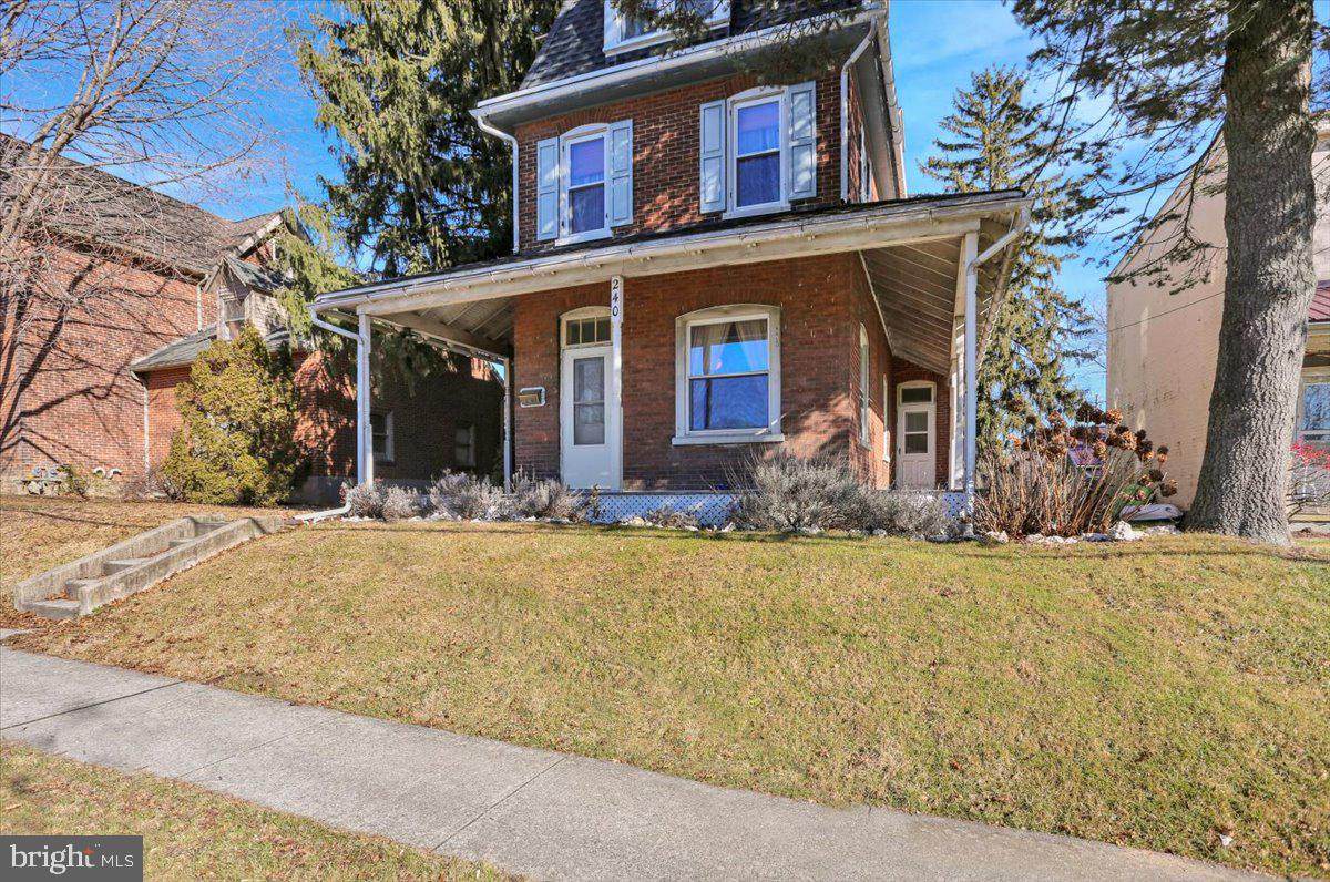 240 Baldy Street - Photo 1