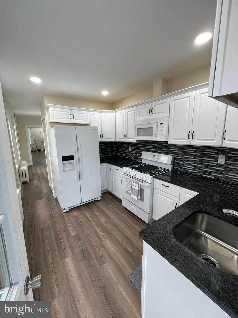 940 Church Street - Photo 1