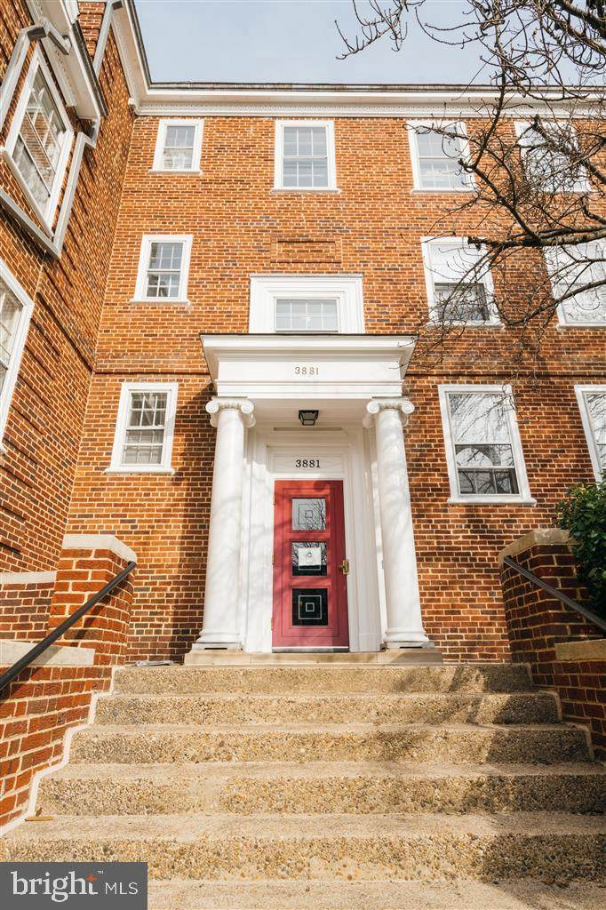 3881 Porter Street - Photo 1