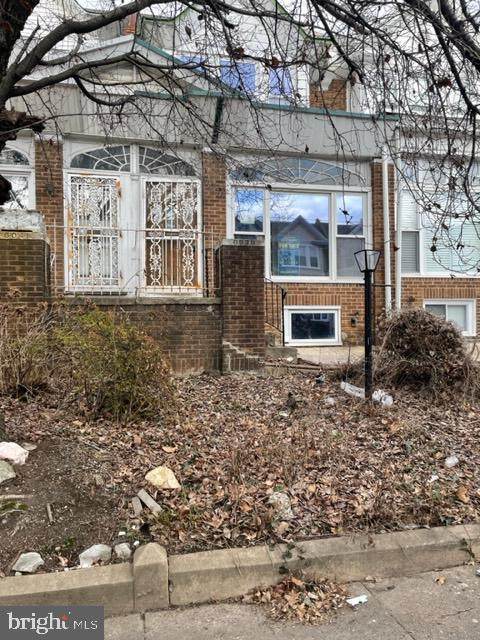 6039 Oxford Street - Photo 1