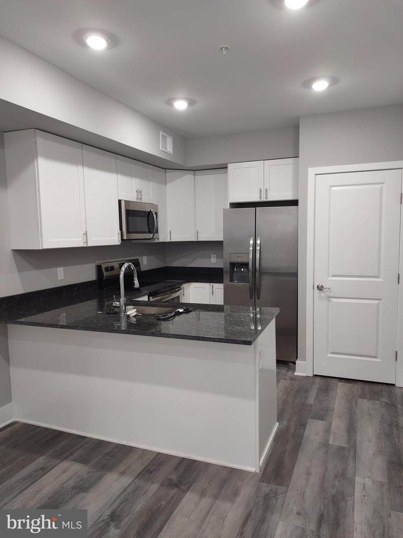 1450 Grays Ferry Avenue - Photo 1