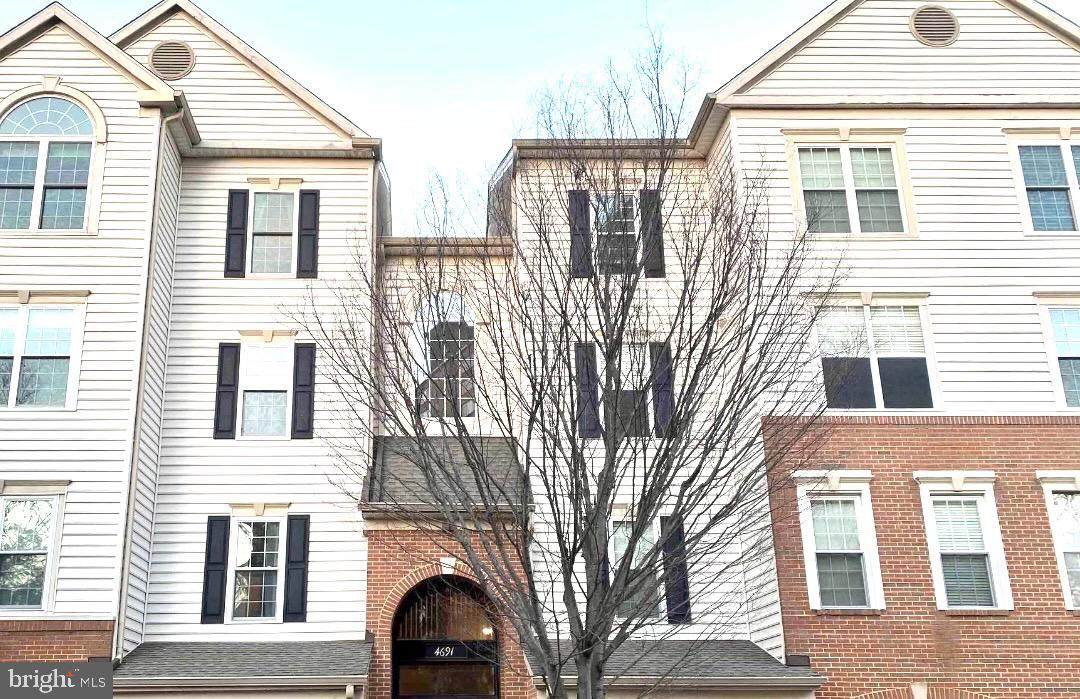 4691 Longstreet Lane - Photo 1