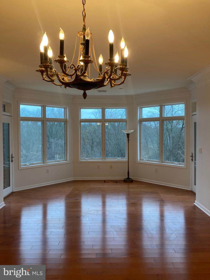 338 Carson Terrace - Photo 1