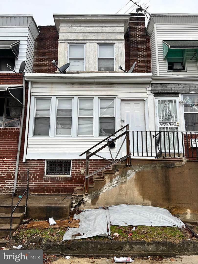 6433 Buist Avenue - Photo 1
