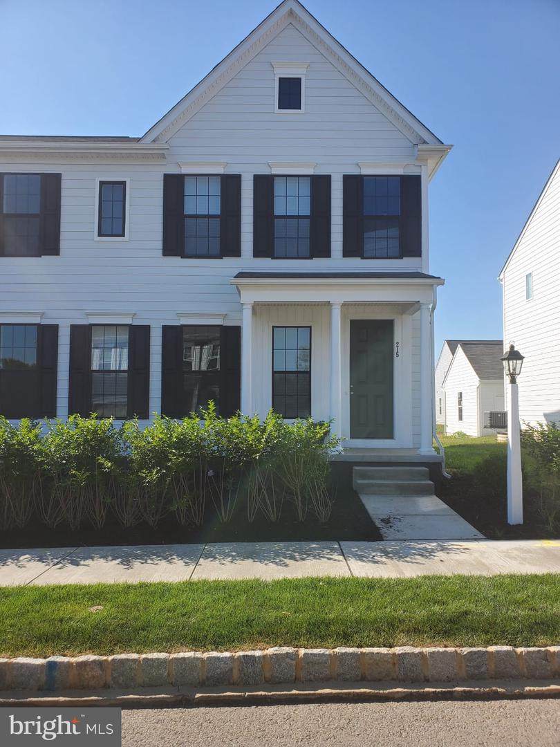 215 Hoke Farm Way - Photo 1