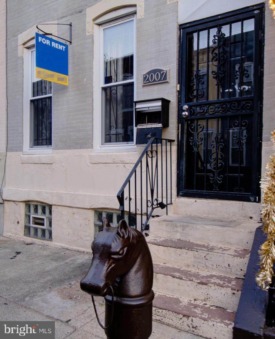 2007 Gratz Street - Photo 1